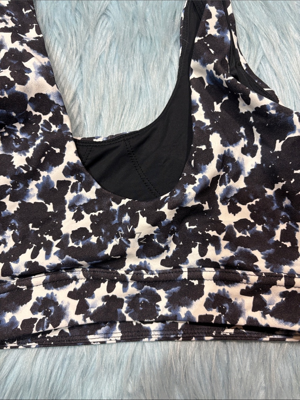 Varley Form Elsie Sports Bra in the Ink Block Floral - Picture 7 of 7